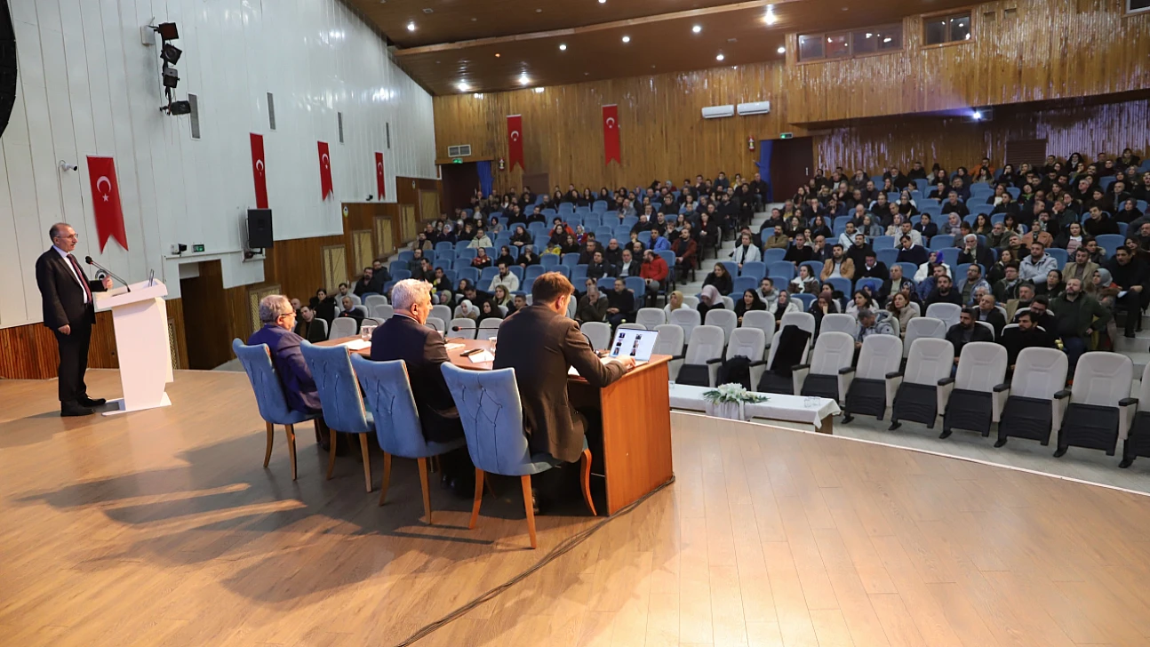 Rektör Prof. Dr. Göktaş, akademik personelle bir araya geldi