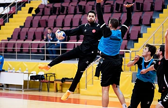 A Milli Takımı, Dünya Şampiyonası elemeleri için Elazığ'da