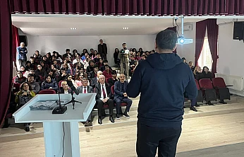 Bakü Türk Anadolu Lisesi'nde Fırat Üniversitesi tanıtıldı