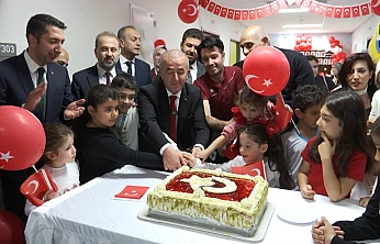 Cumhuriyet'in 102. Yılı Fethi Sekin Şehir Hastanesi'nde kutlandı