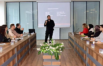 Elazığ Belediyesi Gençlik Meclisi'nden proje yazma eğitim programı