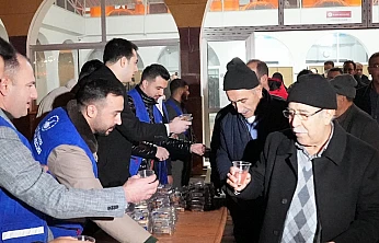 Elazığ Belediyesi'nden kandil simidi ikramı