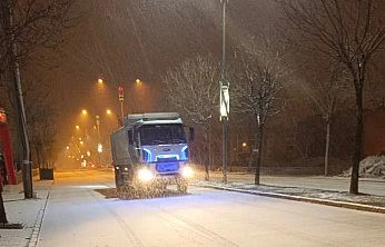 Elazığ Belediyesi'nden karla mücadele çalışmaları