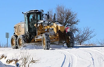 Elazığ'da kar mesaisi: 43 Köy yolu yeniden ulaşıma açıldı