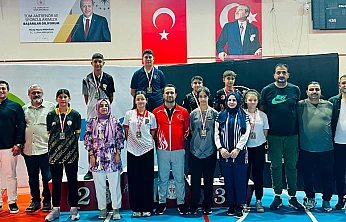 Elazığlı sporculardan Türkiye Dart Şampiyonası'nda 4 madalya