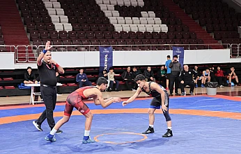 Güreşçiler Elazığ'da mindere çıkıyor