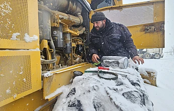 İl Özel İdaresi sahada araçların bakım onarımını yapıyor