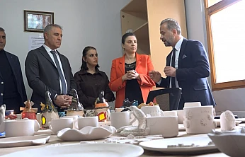 KADEM'den kadına yönelik şiddete karşı uluslararası mücadele günü etkinliği