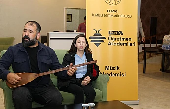 Öğretmen Akademisi programlarının konuğu sanatçı Aygün Çam oldu