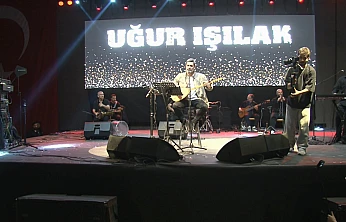 Uğur Işılak, hayran bıraktı