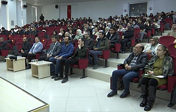 Usta sanatçı Esat Kabaklı, öğrencilerle bir araya geldi