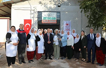 Vali Hatipoğlu Ağın Leblebisi yapımına katkıda bulundu