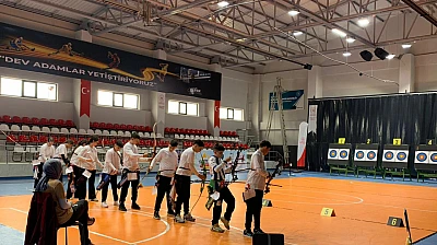 Elazığ Gençlik Spor Kulübü U15 Okçuluk Ligi'nde finalde