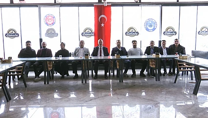 Polat: Basın mensuplarıyla bir araya geldi