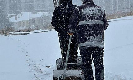 Elazığ Belediyesi çok sayıda araç ve personelle sahada