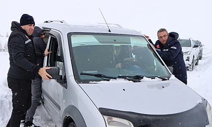 Özel idare karla mücadele çalışmalarını sürdürüyor