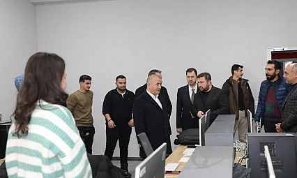 Prof. Dr. Yasemin Açık Ar-Ge Merkezi'ne ziyaret