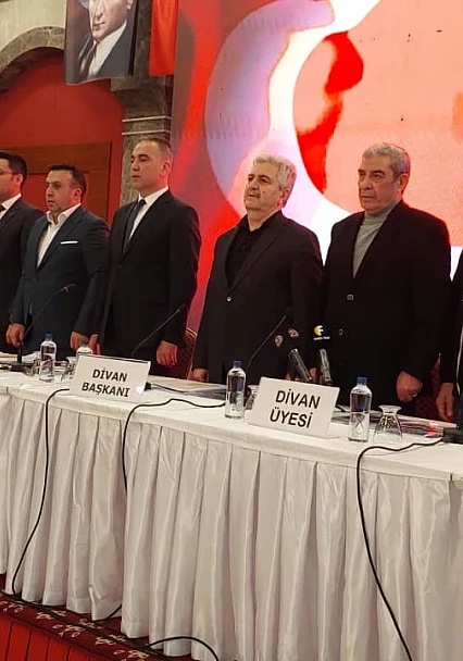 Elazığ OSB'de yeni dönem: Güven Tazeleyen Suat Öztürk yeniden başkan seçildi!