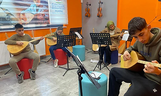 Elazığ'da gençlik merkezleriyle gelecek inşa ediliyor