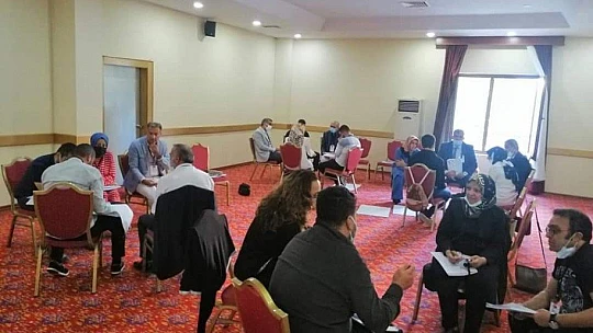 'Görünmezi Görünür Kıl' projesinde çalışanların eğitimi sürüyor