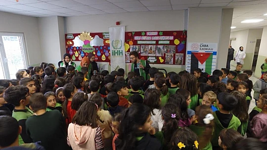 İHH'dan 'Dürüstlük Manavı' Etkinliği