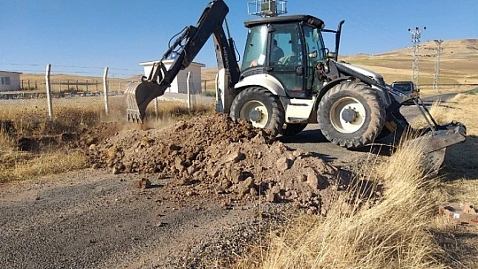 10 kişide Covid-19 çıkınca muhtar, köyü karantinaya aldı