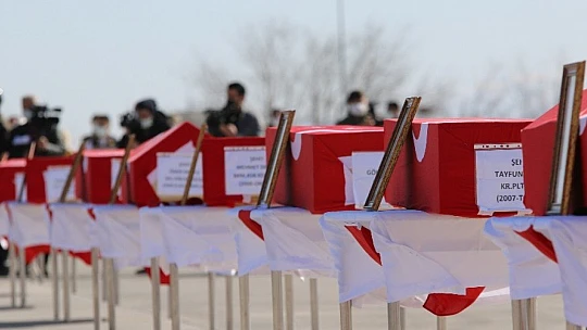 11 şehit Elazığ'dan törenle Ankara'ya uğurlandı