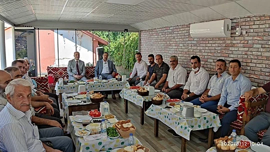Keban'da Geleneksel Ballı Kahvaltı Programı Düzenlendi