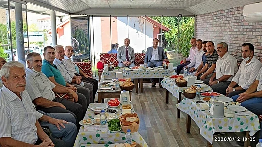 Keban'da Geleneksel Ballı Kahvaltı Programı Düzenlendi