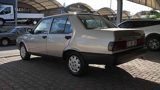 13 bin kilometredeki 2000 model 'Şahini'ne gözü gibi bakıyor