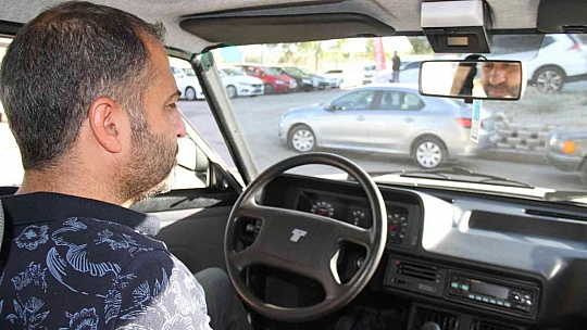 13 bin kilometredeki 2000 model 'Şahini'ne gözü gibi bakıyor