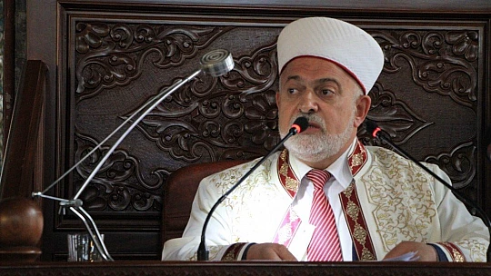 15 aydır kapalı olan cami, cuma namazıyla açıldı, duygulu anlar yaşandı