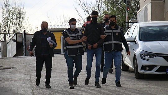 18 yaşındaki Emine'nin katili, adliyeye sevk edildi