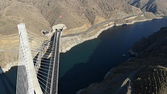 2 bin 400 metre tünelle bağlanan Kömürhan Köprüsü açılışa hazır
