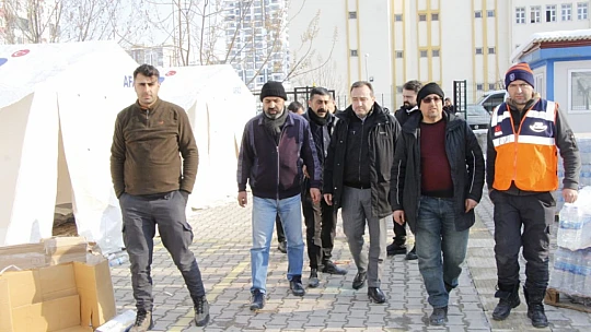 Milletvekili Ağar, deprem bölgesi Malatya'da vatandaşların yanında