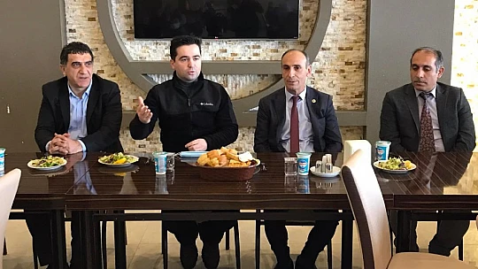Kaymakam Vural ve Başkan Gündoğan öğretmenlerle bir araya geldi
