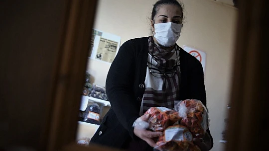 28 kadın bir araya geldi, yöresel ürünlerle pazara girdi