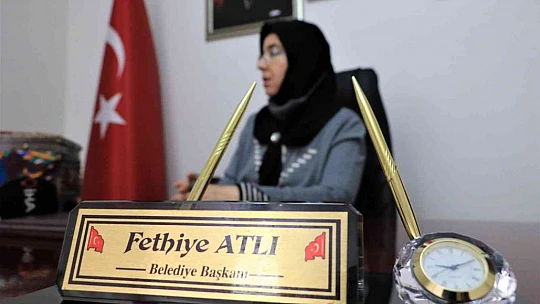 28 Şubat mağduru olan Türkiye'nin ilk başörtülü Belediye Başkanı Fethiye Atlı o süreci anlattı