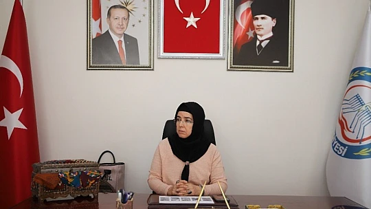 Türkiye'nin ilk başörtülü başkanı