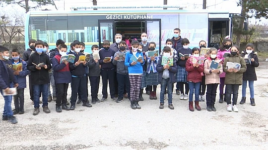 Gezici kütüphane vatandaşın ayağına gidiyor