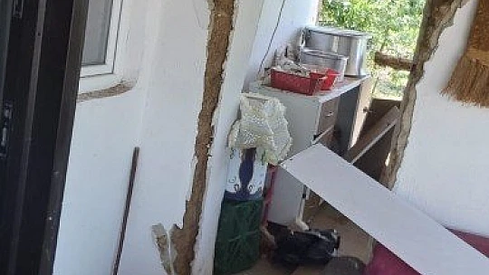 Mutfak Tüpünden Sızan Gaz Bomba Gibi Patladı