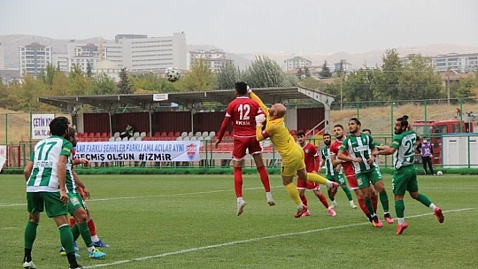 Elazığ Karakoçan: 2 - Şile Yıldızspor: 4
