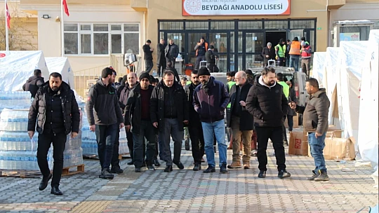 Milletvekili Ağar, deprem bölgesi Malatya'da vatandaşların yanında