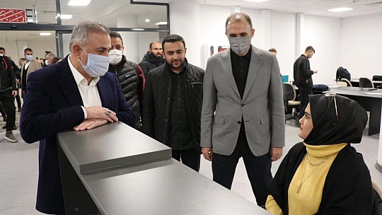 Milletvekili Bulut'tan öğrencilere sürpriz ziyaret