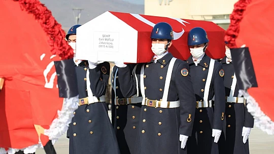 Şehit Asker son yolculuğuna uğurlandı