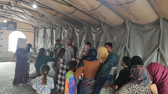 Malatyalı Depremzedelerden Elazığ İHH'ya Teşekkür