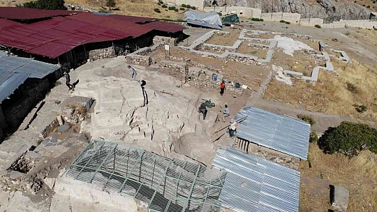 5 bin yıllık Harput Kalesi'nde çalışmalar tüm hızıyla sürüyor