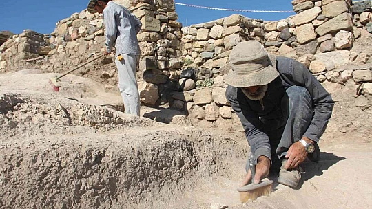 5 bin yıllık Harput Kalesi'nde çalışmalar tüm hızıyla sürüyor