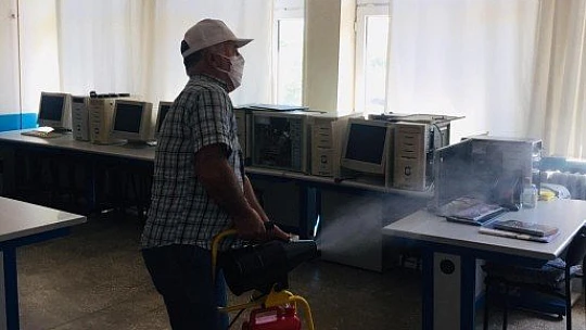 Okullarda Temizlik ve Dezenfektasyon Çalışması Yapıldı