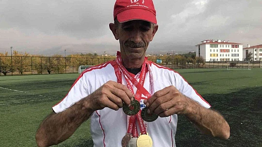 58 yaşındaki muhtar gençlere taş çıkartıyor, günde 20 kilometre koşuyor